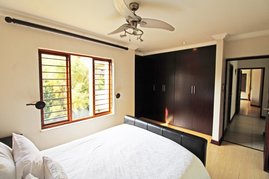 To Let 3 Bedroom Property for Rent in Bryanston Gauteng