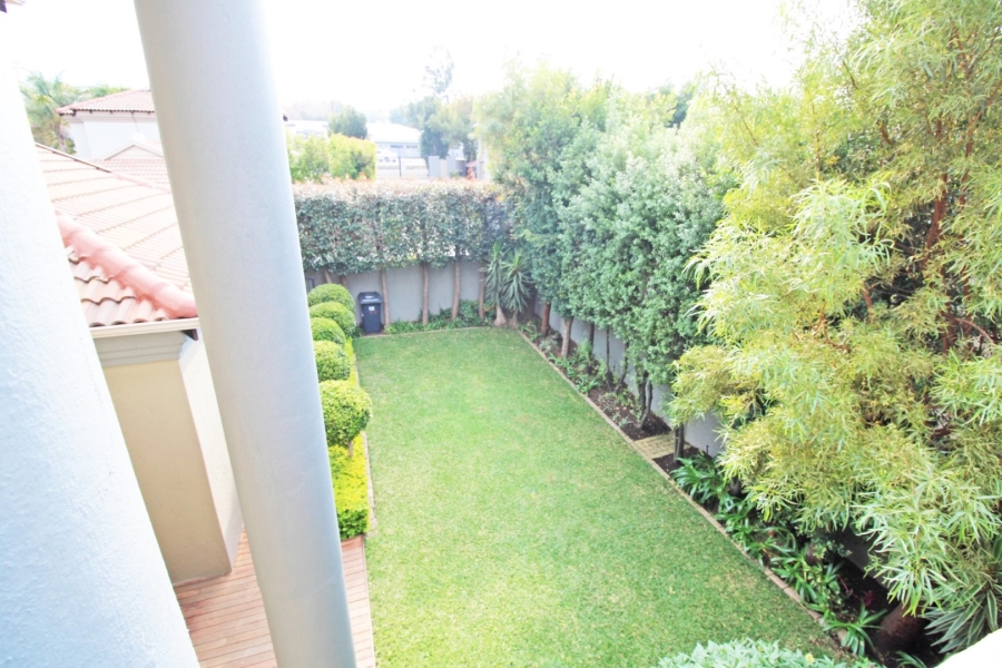 To Let 3 Bedroom Property for Rent in Bryanston Gauteng