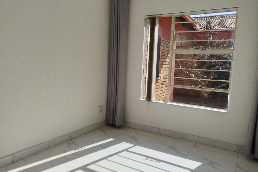 To Let 3 Bedroom Property for Rent in Bartlett Gauteng