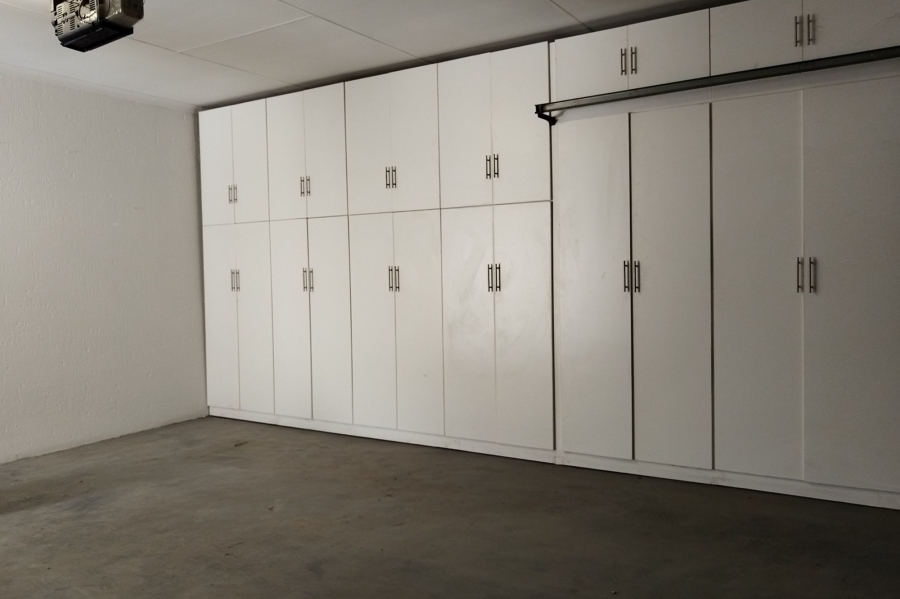 To Let 3 Bedroom Property for Rent in Bartlett Gauteng