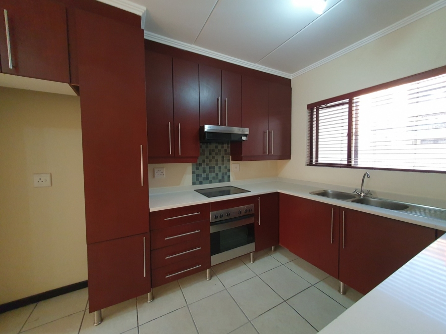 To Let 3 Bedroom Property for Rent in Sunninghill Gauteng