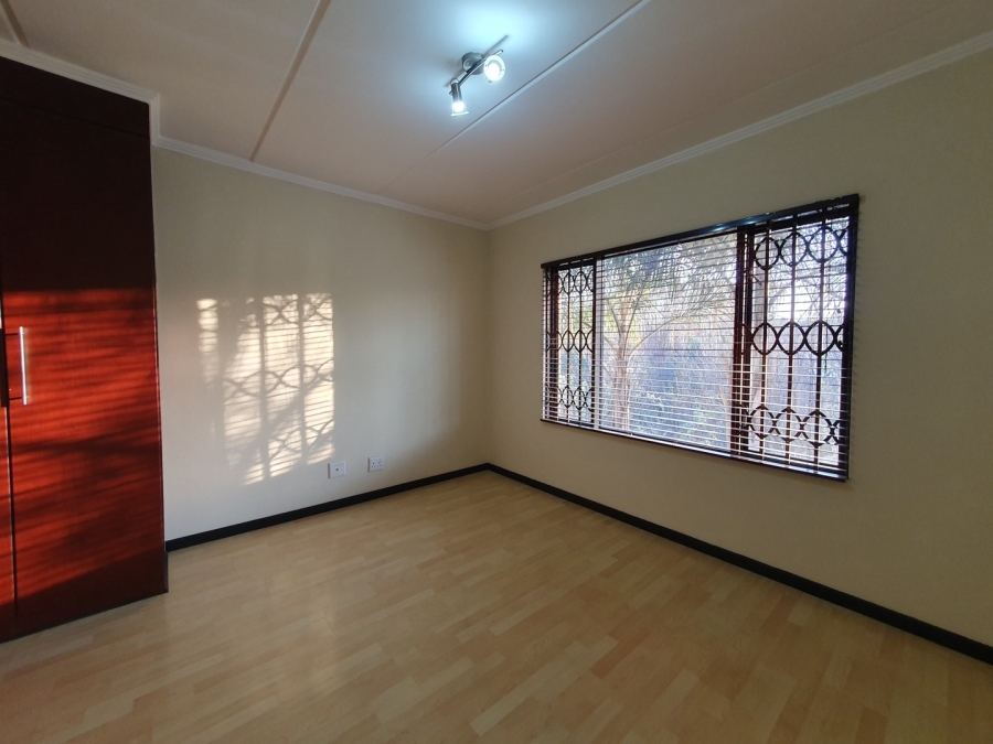 To Let 3 Bedroom Property for Rent in Sunninghill Gauteng