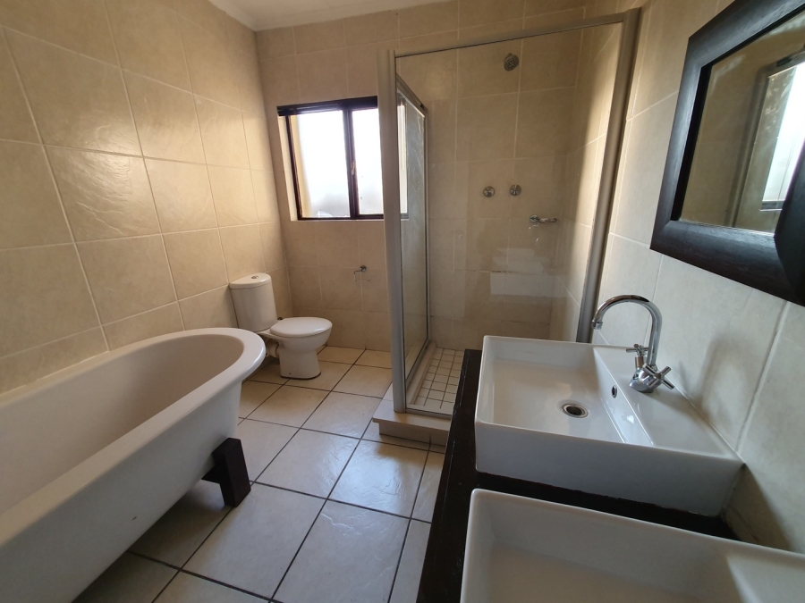 To Let 3 Bedroom Property for Rent in Sunninghill Gauteng