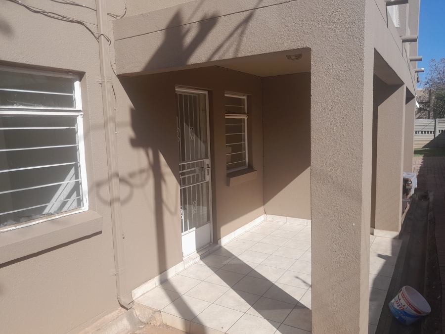 To Let 2 Bedroom Property for Rent in Florentia Gauteng