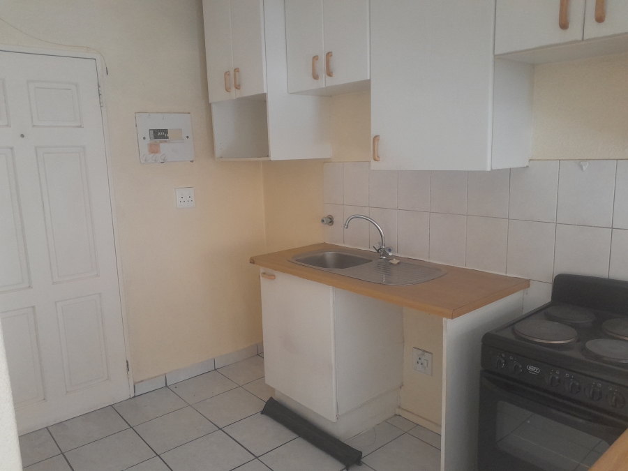 To Let 2 Bedroom Property for Rent in Florentia Gauteng