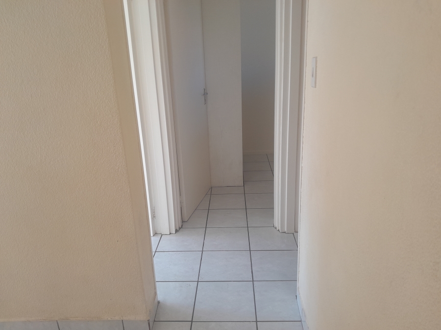To Let 2 Bedroom Property for Rent in Florentia Gauteng