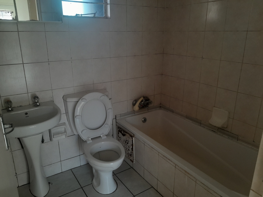 To Let 2 Bedroom Property for Rent in Florentia Gauteng