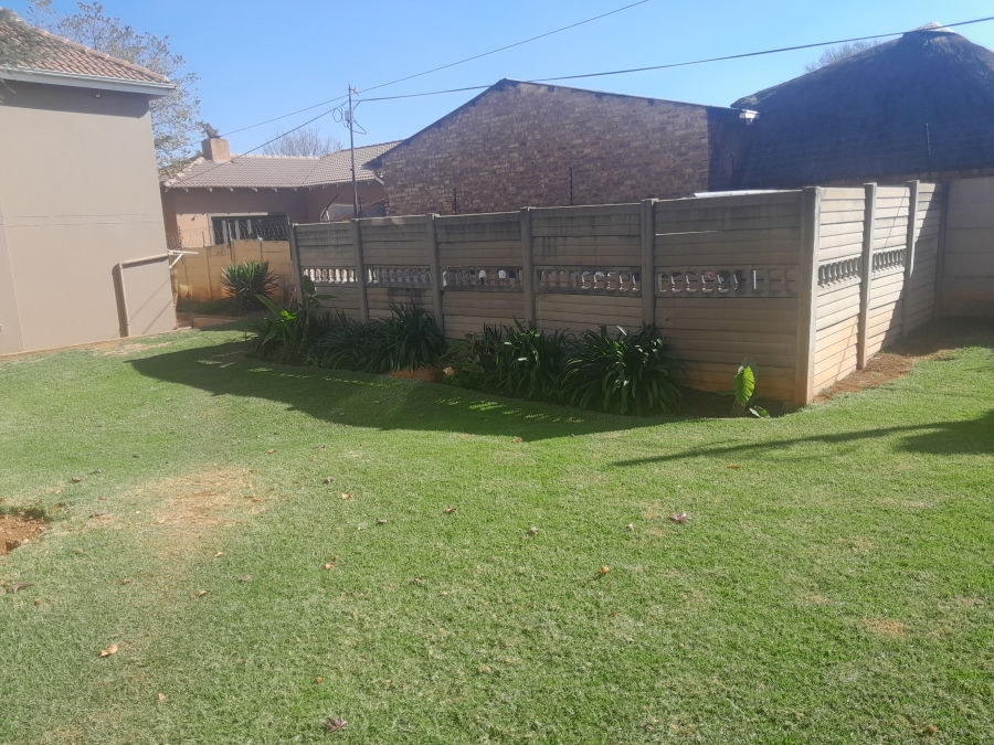 To Let 2 Bedroom Property for Rent in Florentia Gauteng