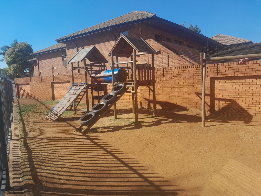 To Let 2 Bedroom Property for Rent in Florentia Gauteng