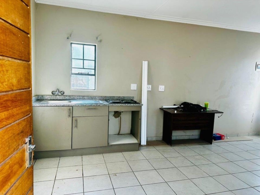 2 Bedroom Property for Sale in South Hills Gauteng