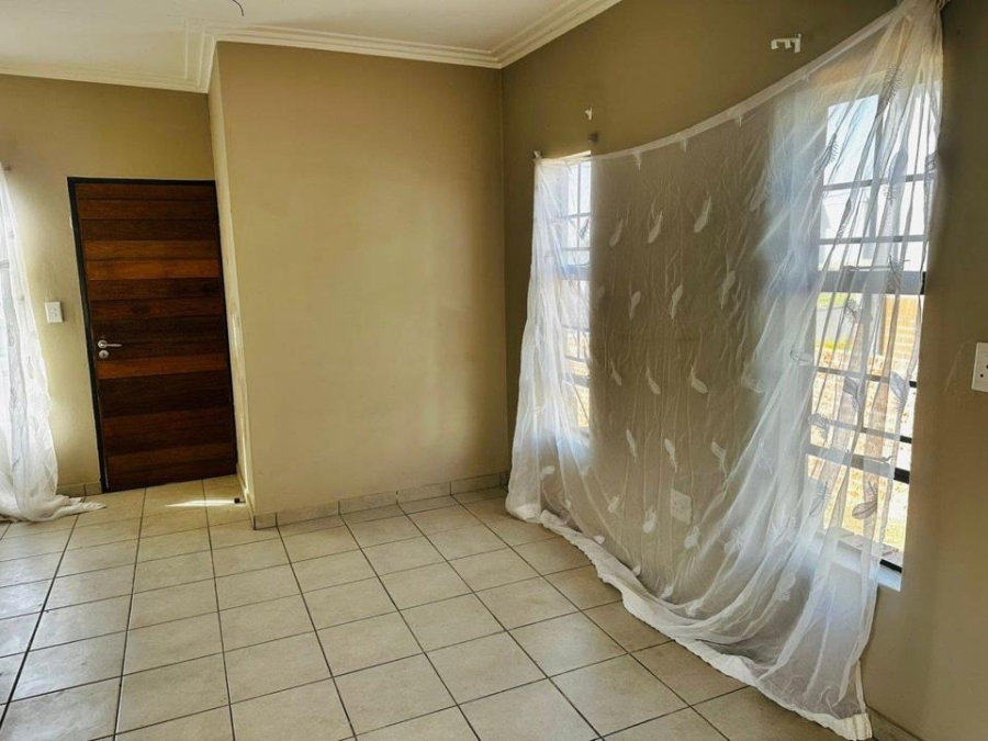 2 Bedroom Property for Sale in South Hills Gauteng