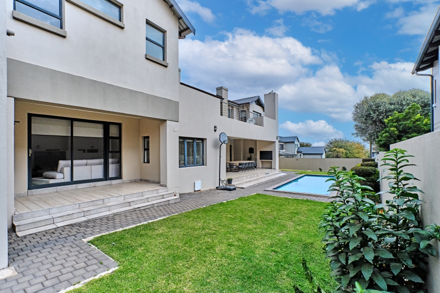 To Let 5 Bedroom Property for Rent in Waterfall Country Estate Gauteng