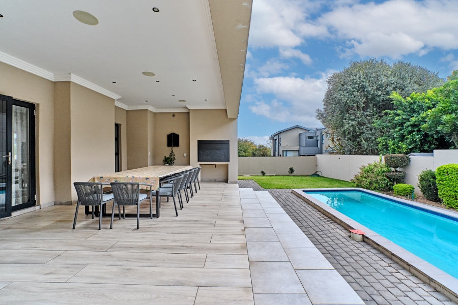 To Let 5 Bedroom Property for Rent in Waterfall Country Estate Gauteng