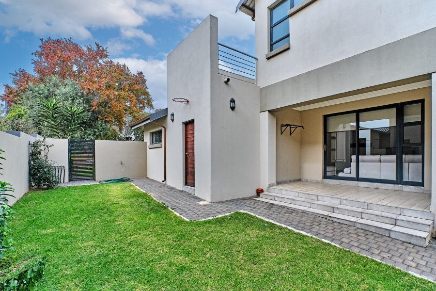 To Let 5 Bedroom Property for Rent in Waterfall Country Estate Gauteng