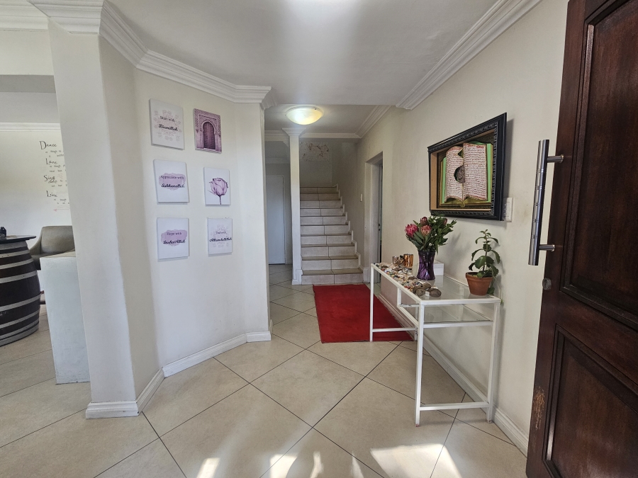 5 Bedroom Property for Sale in Dowerglen Ext 3 Gauteng