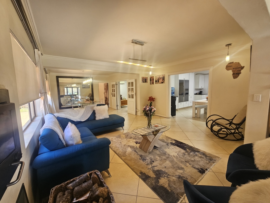 5 Bedroom Property for Sale in Dowerglen Ext 3 Gauteng