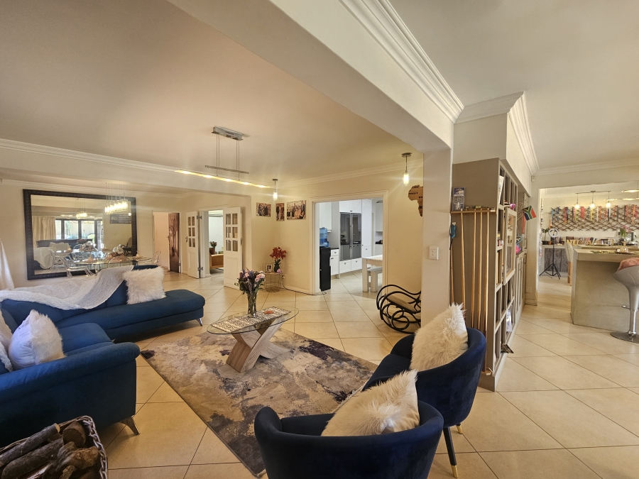 5 Bedroom Property for Sale in Dowerglen Ext 3 Gauteng