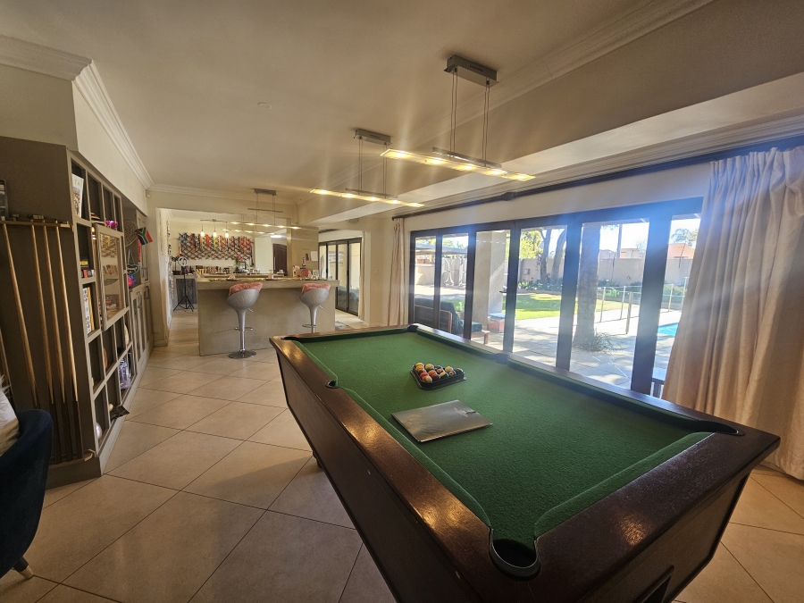 5 Bedroom Property for Sale in Dowerglen Ext 3 Gauteng