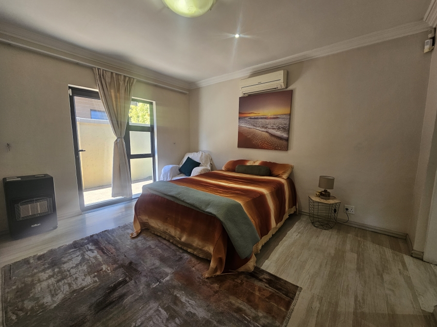5 Bedroom Property for Sale in Dowerglen Ext 3 Gauteng