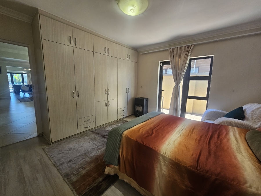 5 Bedroom Property for Sale in Dowerglen Ext 3 Gauteng