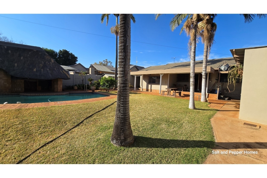 To Let 3 Bedroom Property for Rent in Sinoville Gauteng