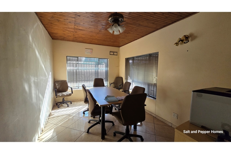 To Let 3 Bedroom Property for Rent in Sinoville Gauteng