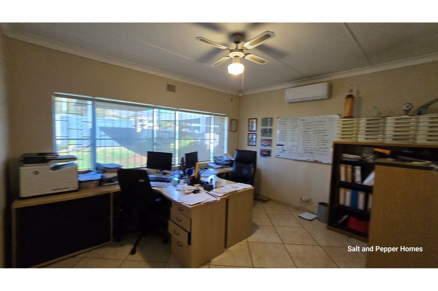 To Let 3 Bedroom Property for Rent in Sinoville Gauteng