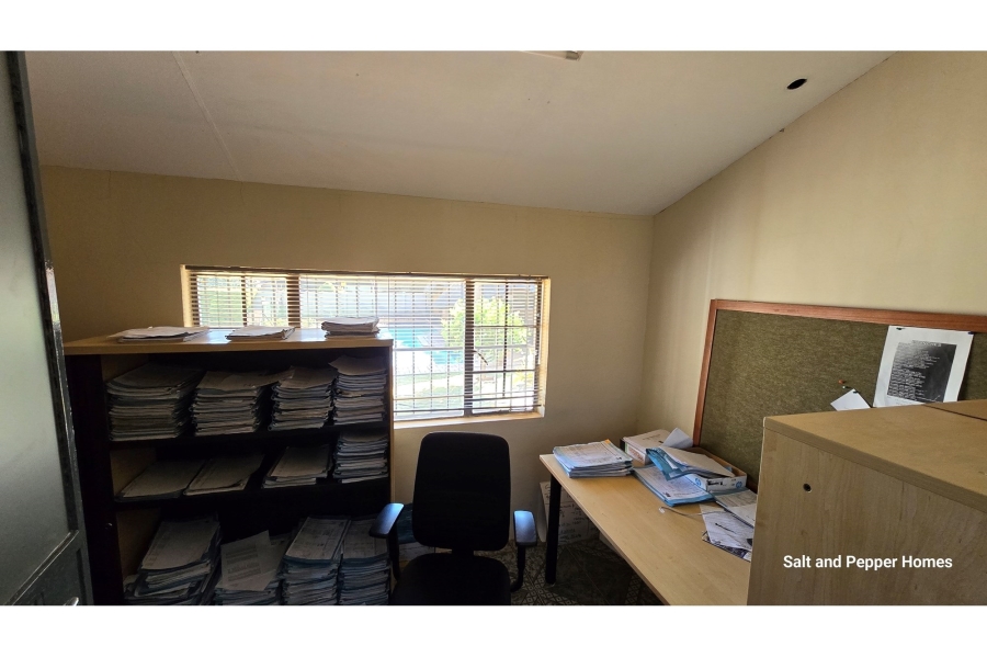 To Let 3 Bedroom Property for Rent in Sinoville Gauteng