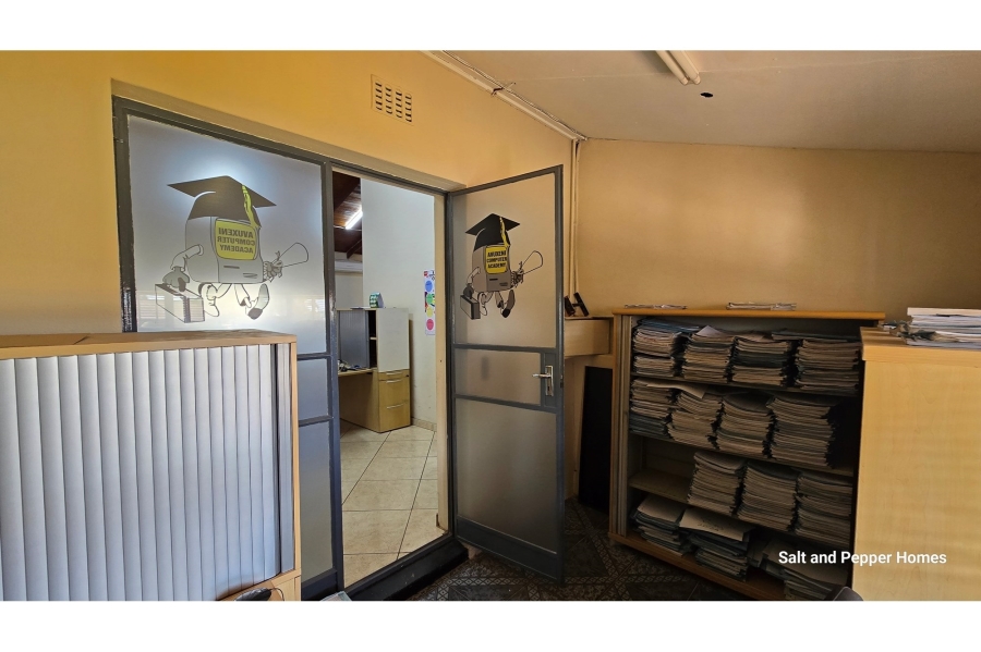 To Let 3 Bedroom Property for Rent in Sinoville Gauteng