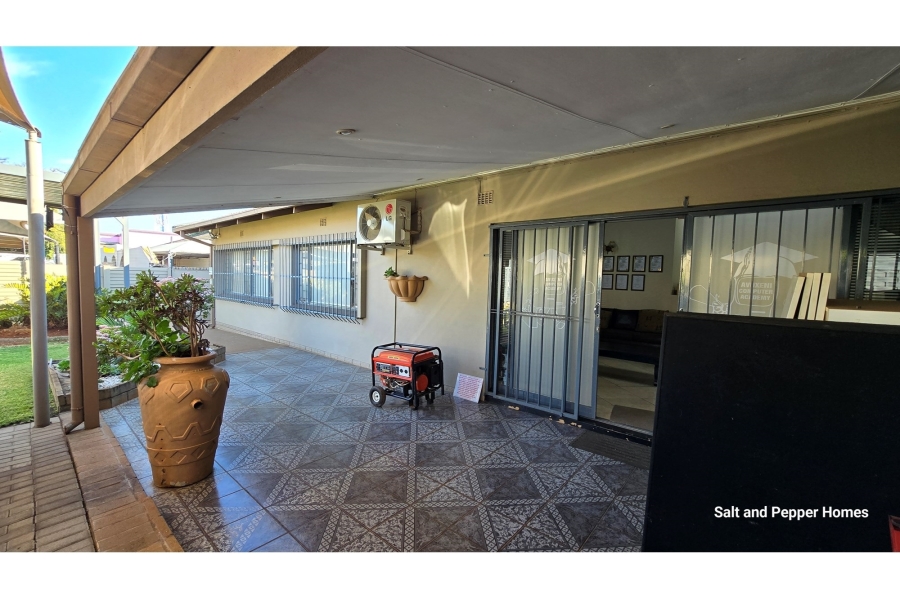 To Let 3 Bedroom Property for Rent in Sinoville Gauteng