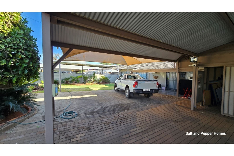 To Let 3 Bedroom Property for Rent in Sinoville Gauteng