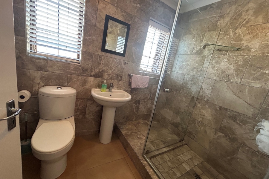 2 Bedroom Property for Sale in Halfway Gardens Gauteng