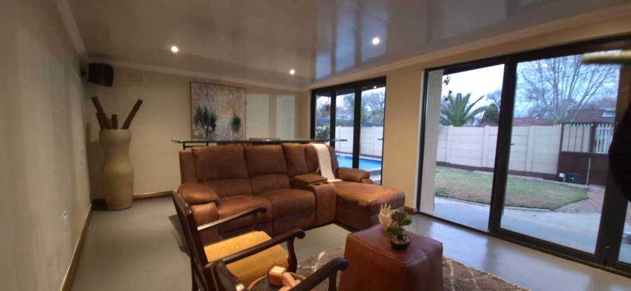 3 Bedroom Property for Sale in Brakpan Central Gauteng