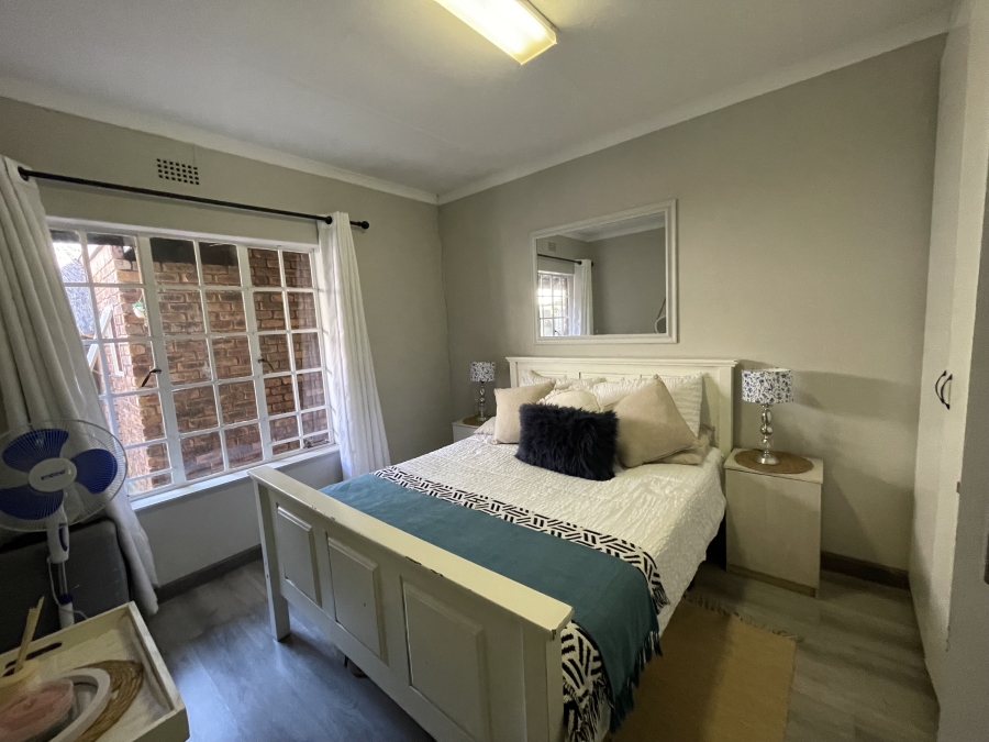 5 Bedroom Property for Sale in Kenleaf Gauteng