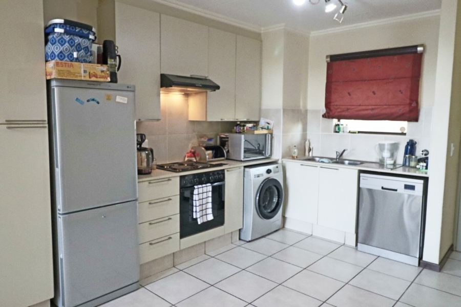 To Let 2 Bedroom Property for Rent in Bryanston Gauteng