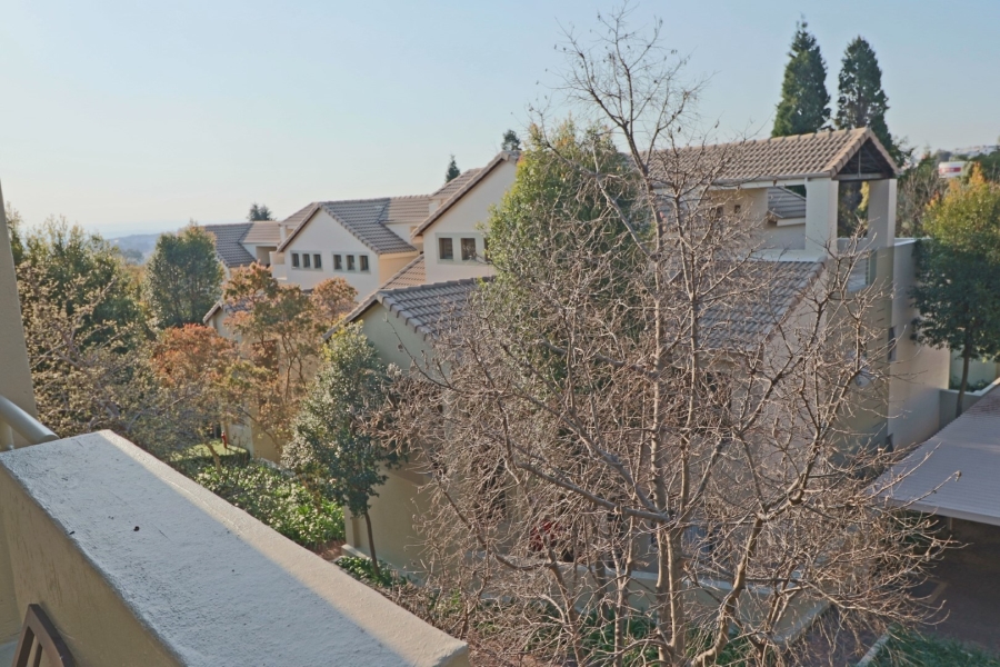 To Let 2 Bedroom Property for Rent in Bryanston Gauteng