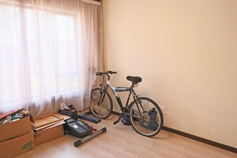 To Let 2 Bedroom Property for Rent in Bryanston Gauteng