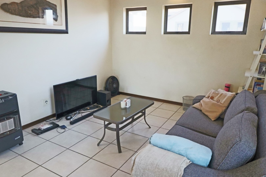 To Let 2 Bedroom Property for Rent in Bryanston Gauteng