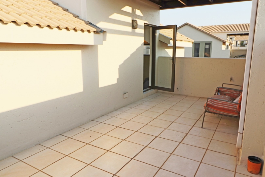 To Let 2 Bedroom Property for Rent in Bryanston Gauteng