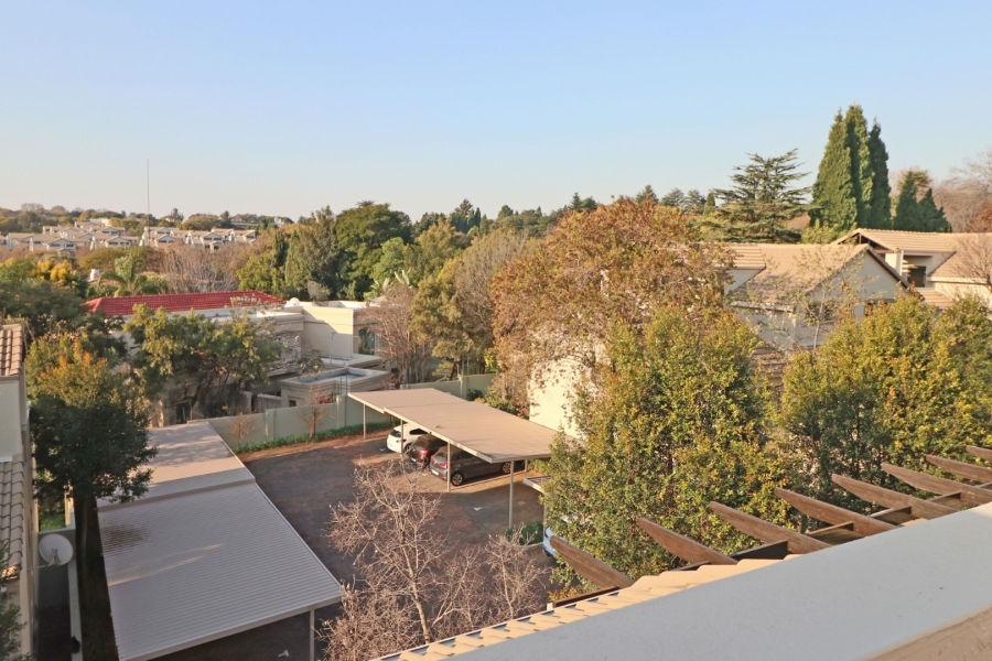 To Let 2 Bedroom Property for Rent in Bryanston Gauteng