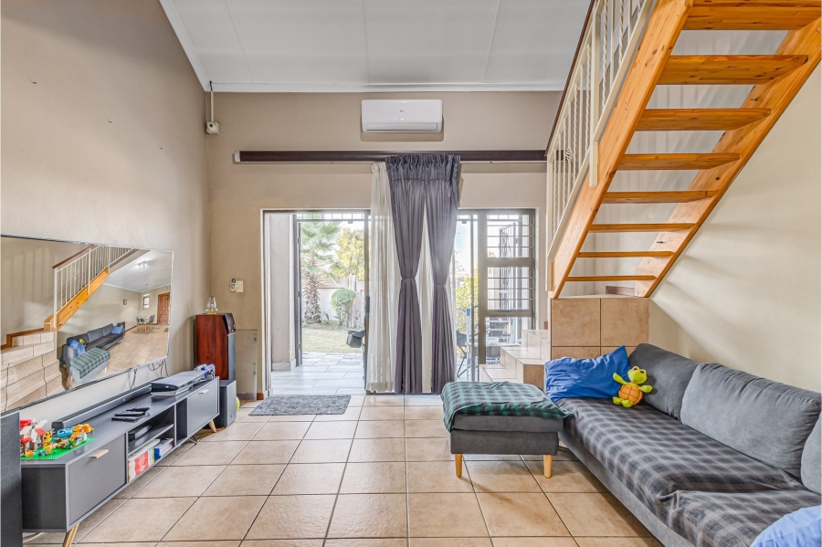 3 Bedroom Property for Sale in Broadacres Gauteng