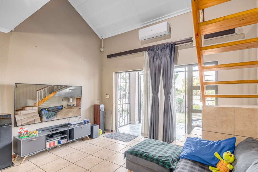 3 Bedroom Property for Sale in Broadacres Gauteng