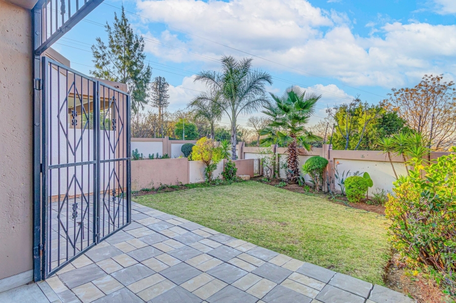 3 Bedroom Property for Sale in Broadacres Gauteng