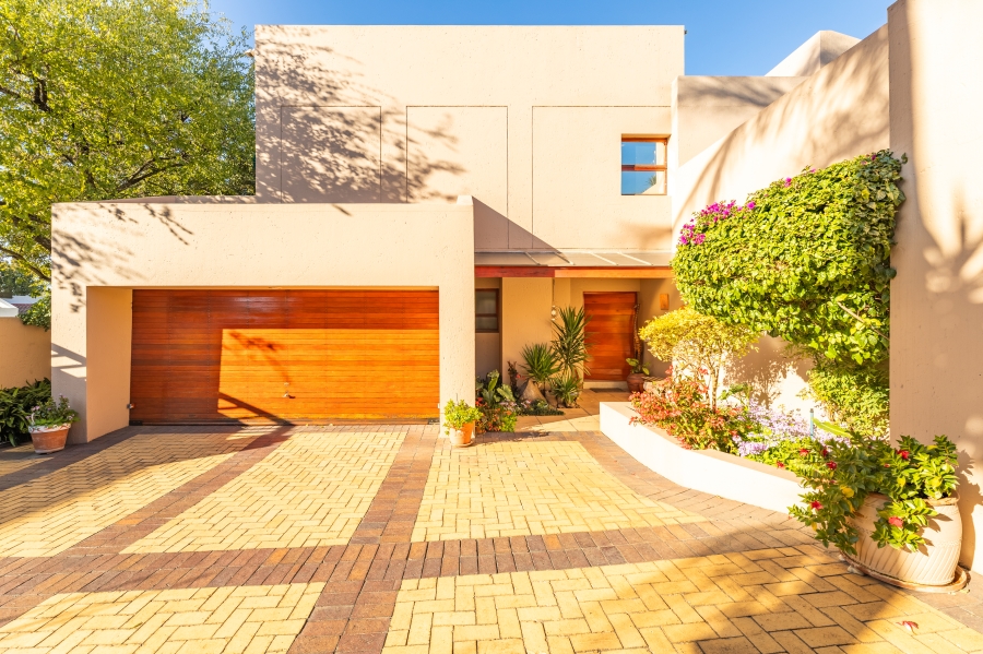 4 Bedroom Property for Sale in Lonehill Gauteng
