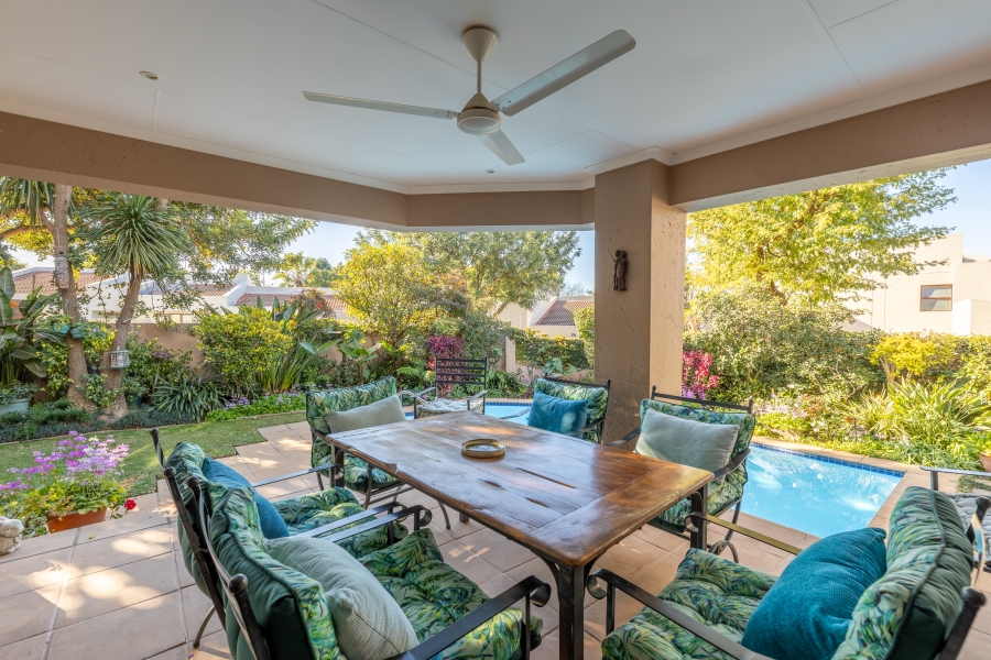 4 Bedroom Property for Sale in Lonehill Gauteng