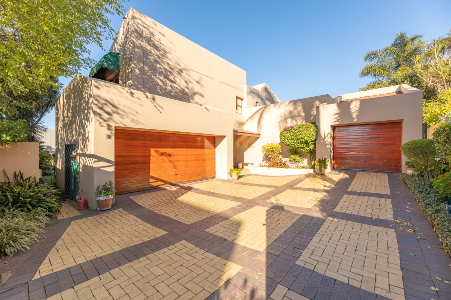 4 Bedroom Property for Sale in Lonehill Gauteng