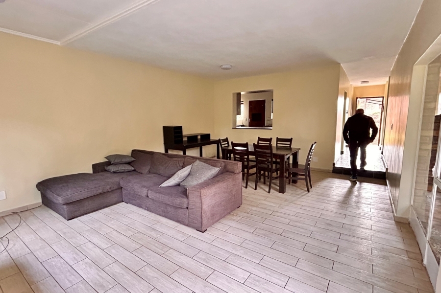 3 Bedroom Property for Sale in Brummeria Gauteng