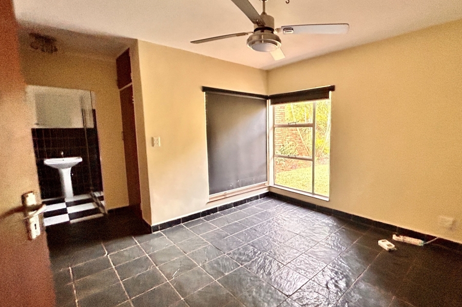 3 Bedroom Property for Sale in Brummeria Gauteng