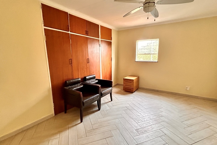 3 Bedroom Property for Sale in Brummeria Gauteng