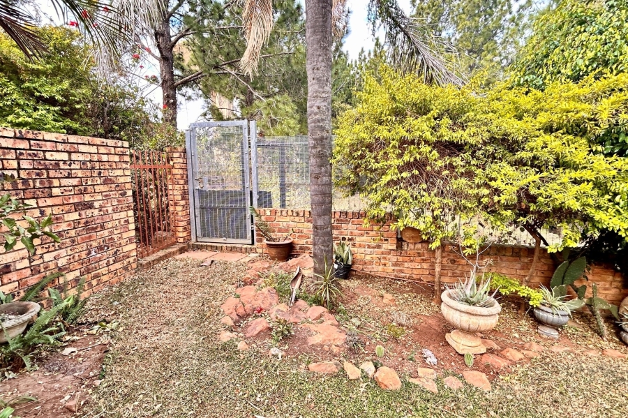 3 Bedroom Property for Sale in Brummeria Gauteng